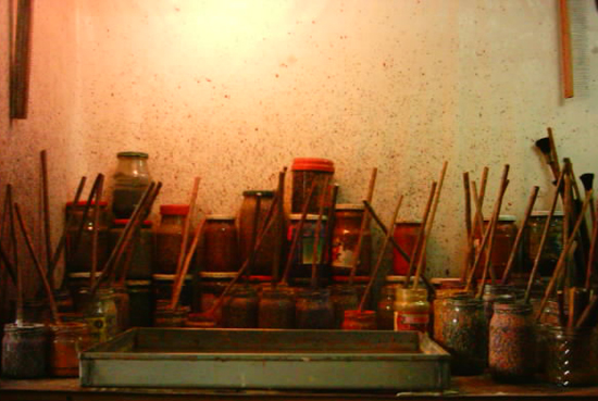 Ebru Fırçaları, Boyaları ve Teknesi